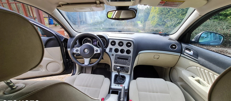Alfa Romeo 159 cena 17000 przebieg: 242117, rok produkcji 2009 z Poznań małe 211